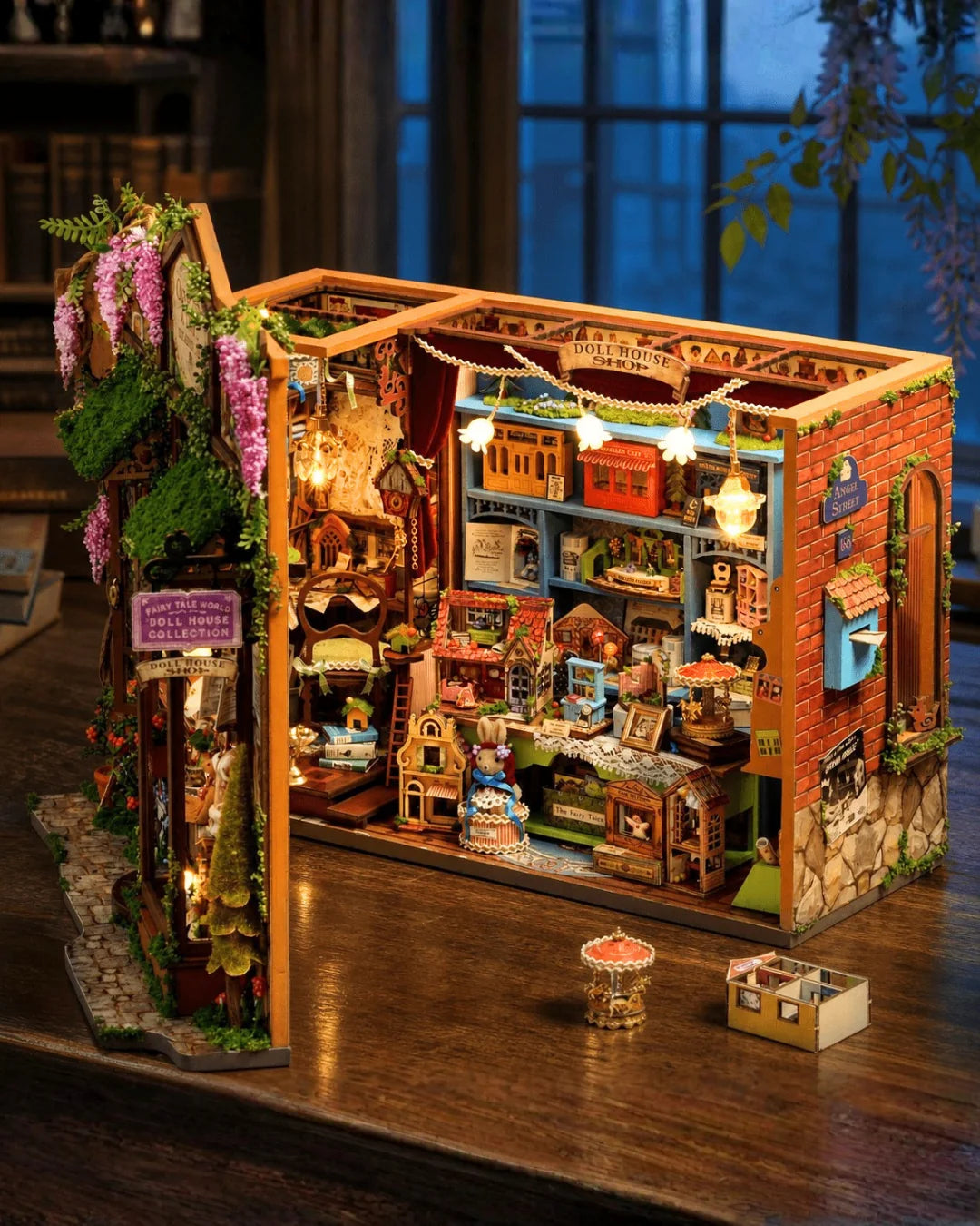 Book Nook Fairy-Tale Wonderhouse