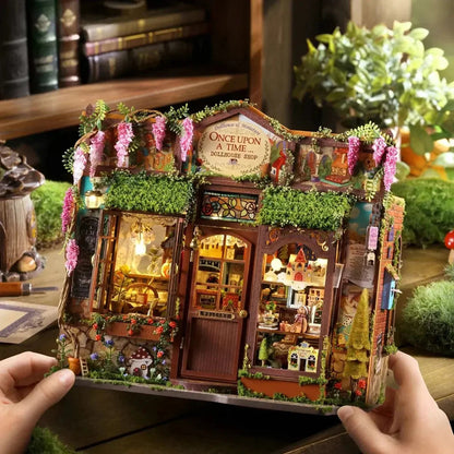 Book Nook Fairy-Tale Wonderhouse