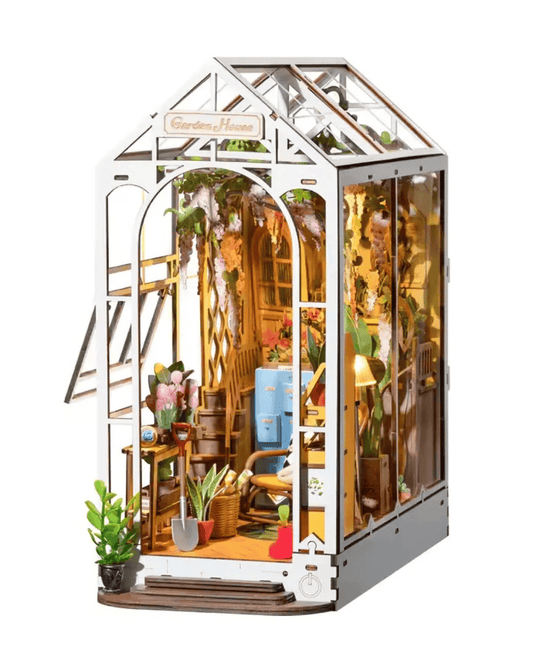 Book Nook Garden House
